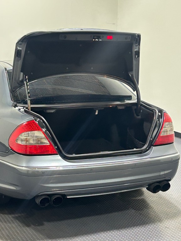 2008 Mercedes-Benz E-Class Image 12