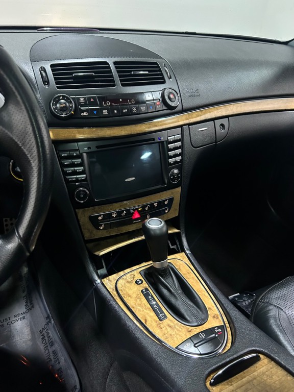 2008 Mercedes-Benz E-Class Image 13