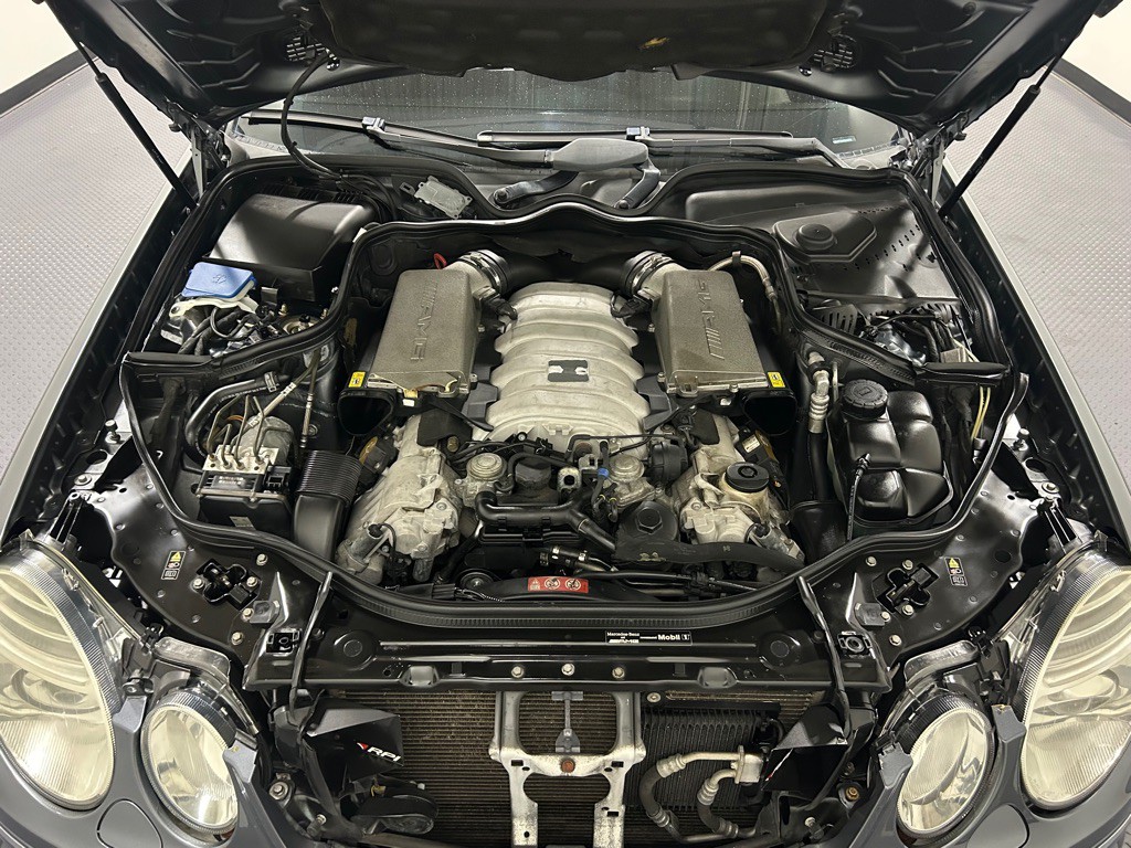 2008 Mercedes-Benz E-Class Image 16