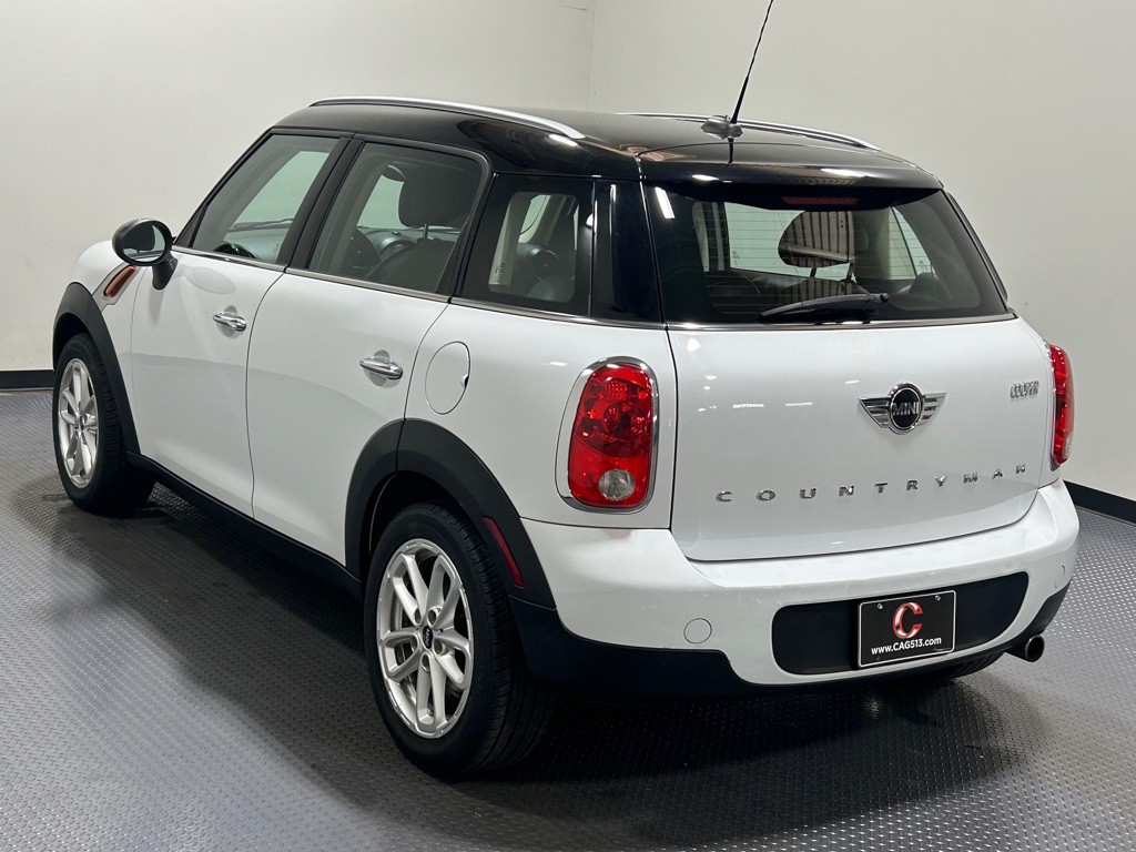 2015 MINI Cooper Image 7