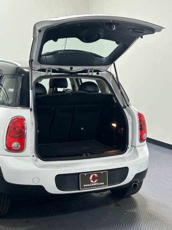 2015 MINI Cooper Image 12