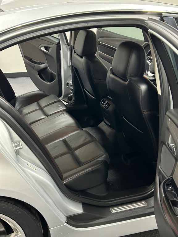 2015 Chevrolet SS Image 10