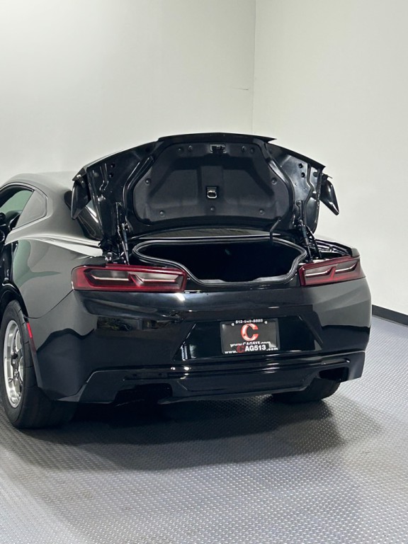 2017 Chevrolet Camaro Image 12