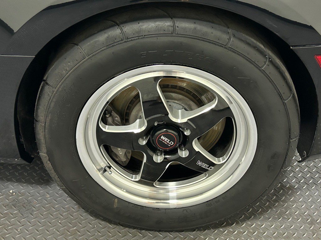 2017 Chevrolet Camaro Image 19
