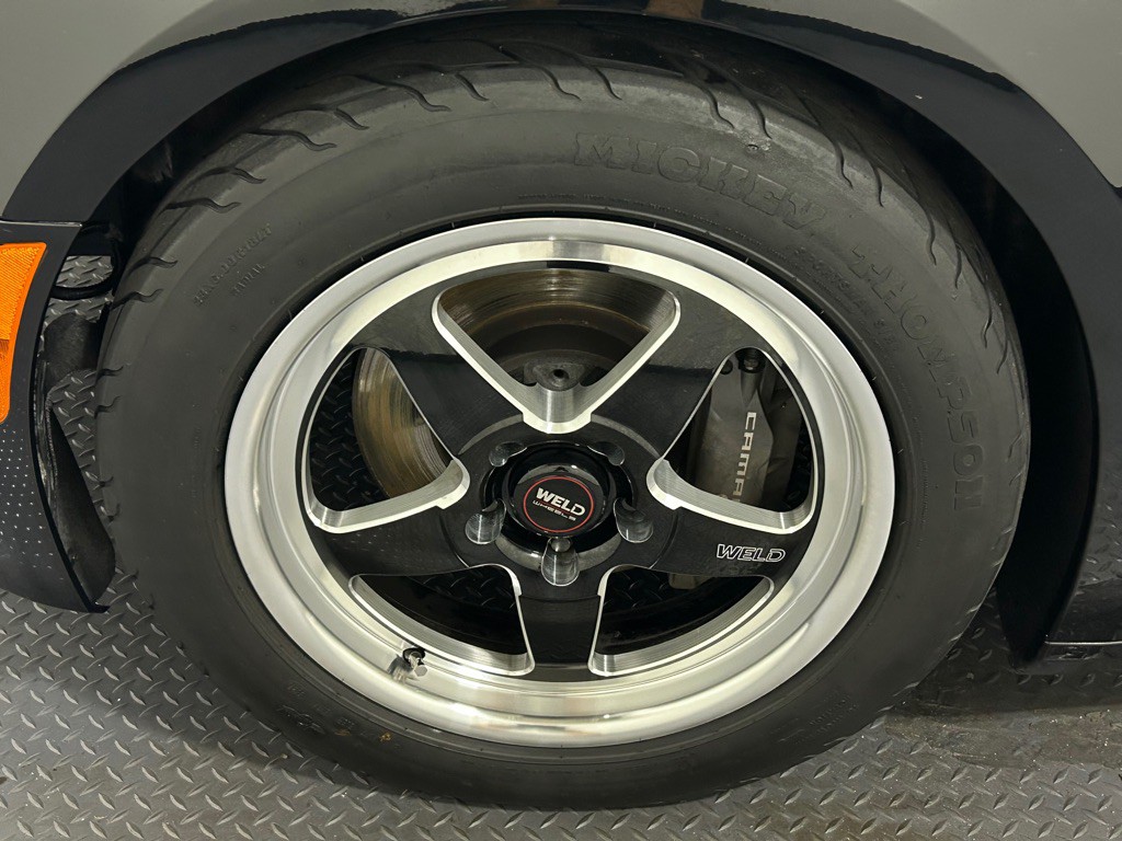 2017 Chevrolet Camaro Image 20