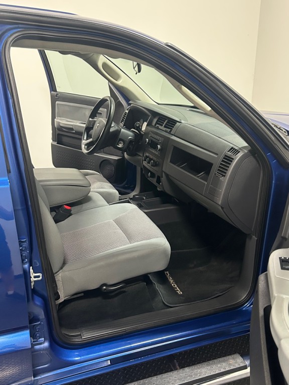 2011 Dodge Dakota Image 11