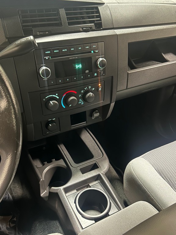2011 Dodge Dakota Image 13