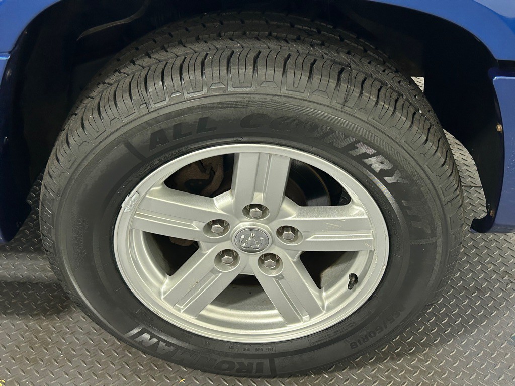 2011 Dodge Dakota Image 17