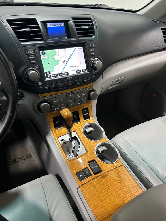 2010 Toyota Highlander Image 15