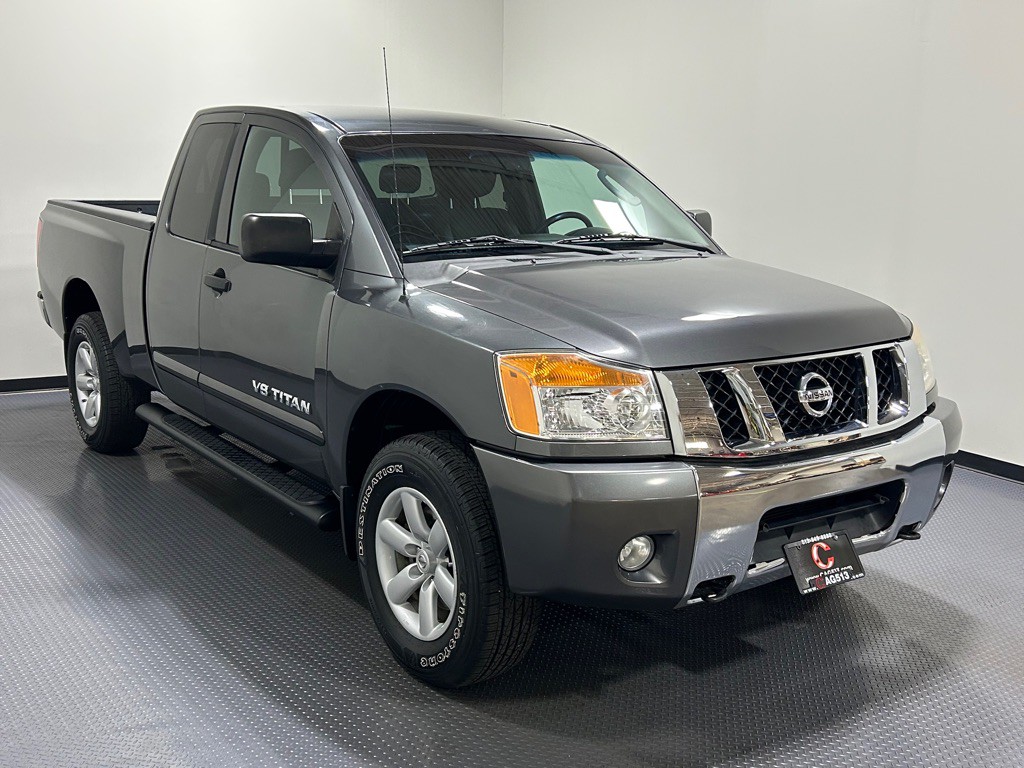 2011 Nissan Titan Image 4