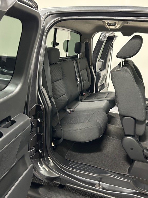 2011 Nissan Titan Image 10