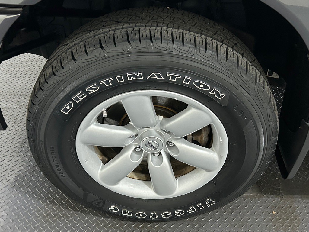 2011 Nissan Titan Image 19
