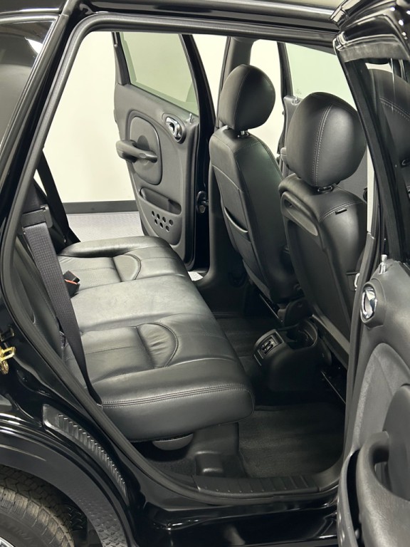 2004 Chrysler PT Cruiser Image 10