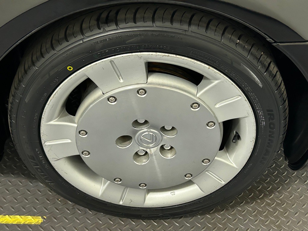 2002 Lexus SC Image 16