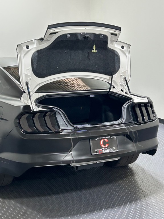 2017 Ford Mustang Image 11