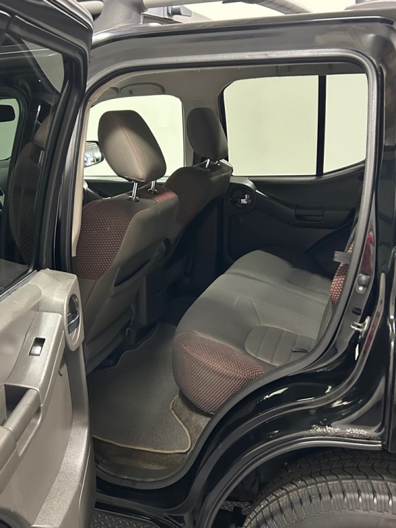 2010 Nissan Xterra Image 9