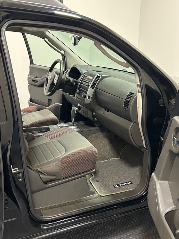 2010 Nissan Xterra Image 11