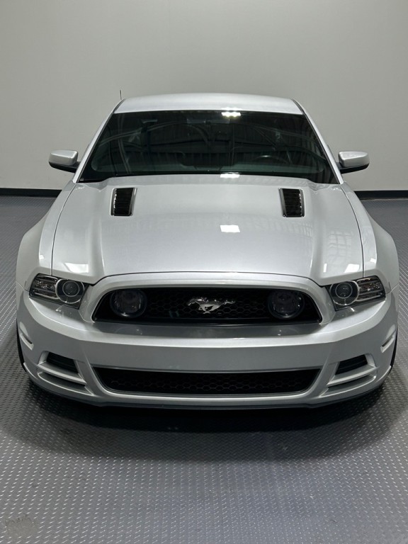 2013 Ford Mustang Image 3