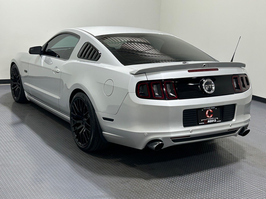 2013 Ford Mustang Image 7