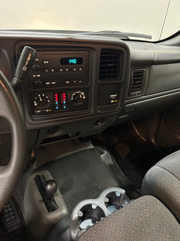 2005 Chevrolet Silverado 1500 Image 13