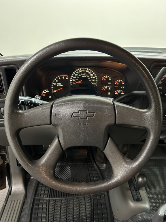 2005 Chevrolet Silverado 1500 Image 15