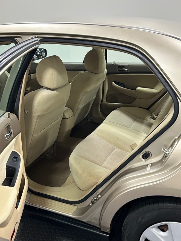 2003 Honda Accord Image 9