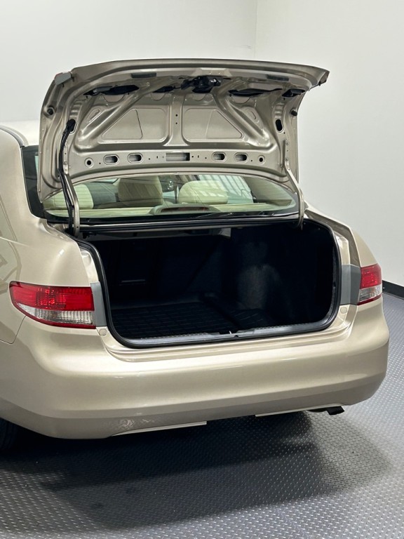 2003 Honda Accord Image 12