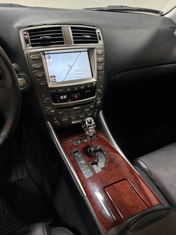 2008 Lexus IS Image 13