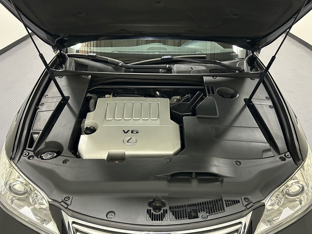 2011 Lexus ES Image 17
