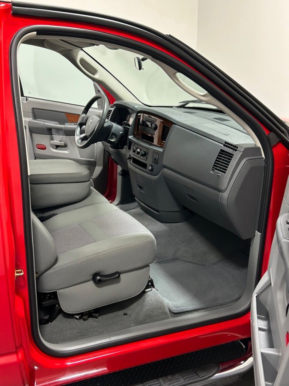 2006 Dodge Ram 1500 Image 9