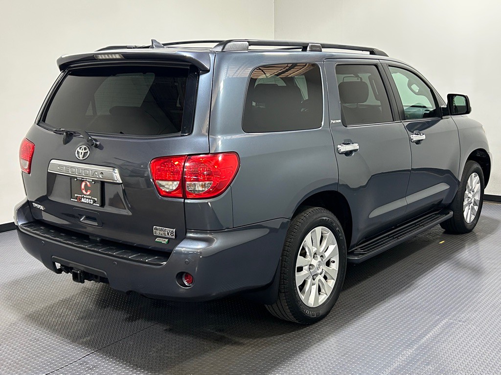 2010 Toyota Sequoia Image 5