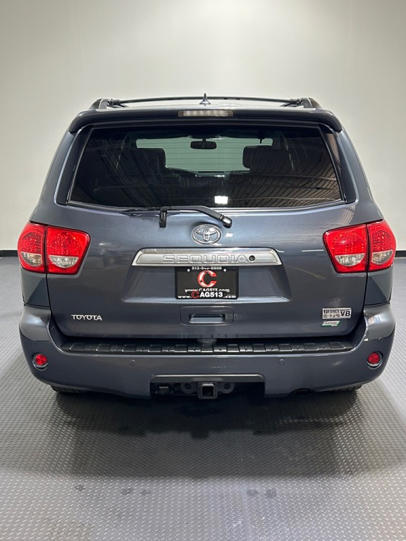 2010 Toyota Sequoia Image 6