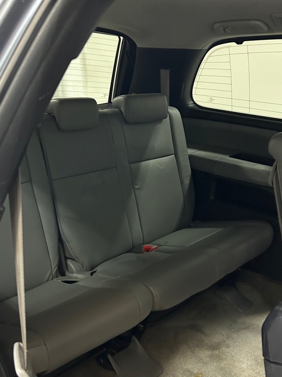 2010 Toyota Sequoia Image 10