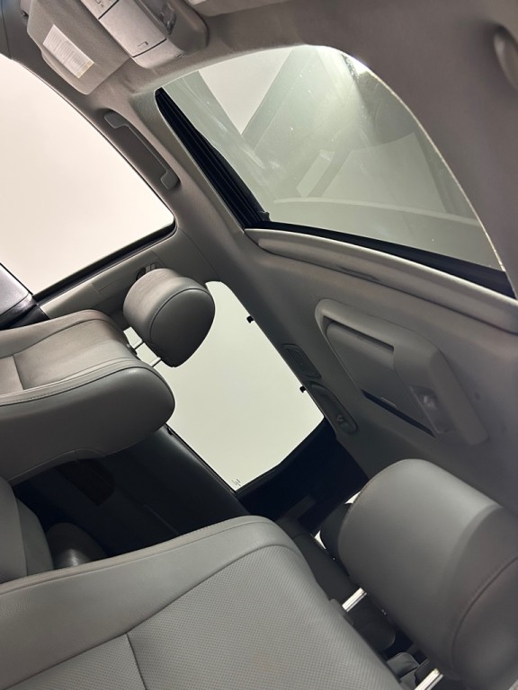 2010 Toyota Sequoia Image 18
