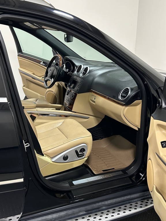 2012 Mercedes-Benz GL-Class Image 12