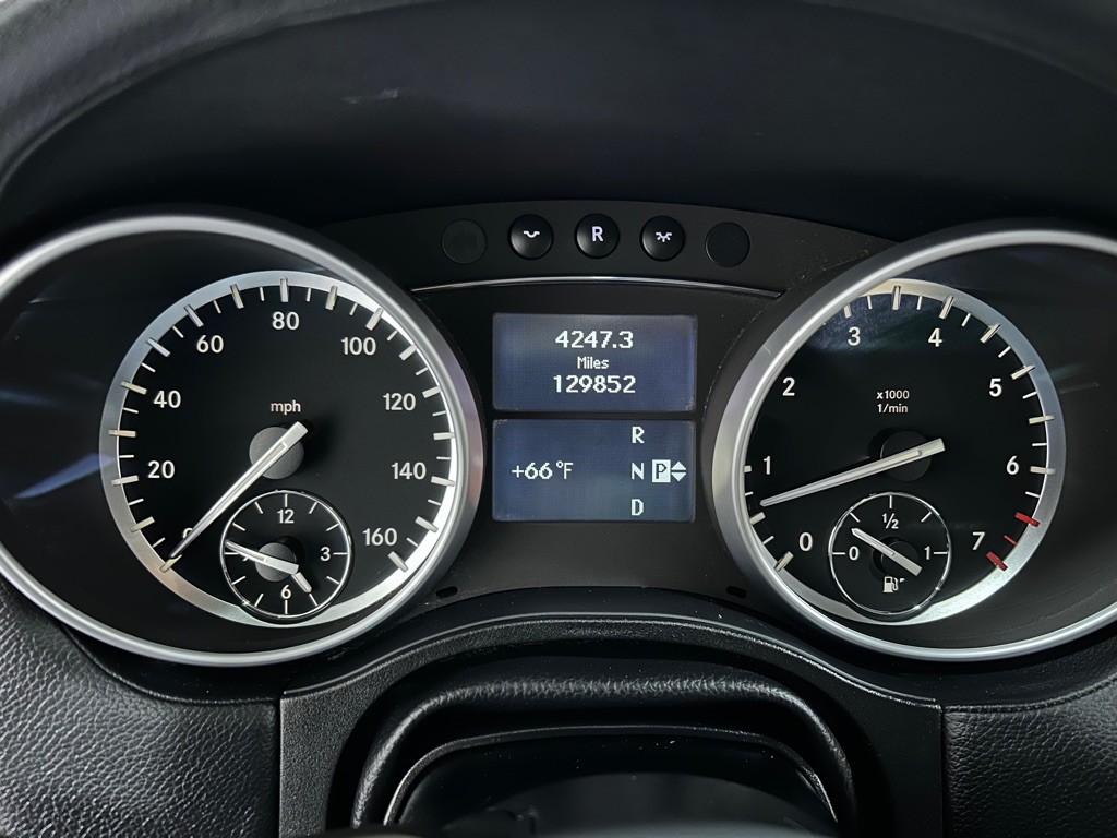 2012 Mercedes-Benz GL-Class Image 15