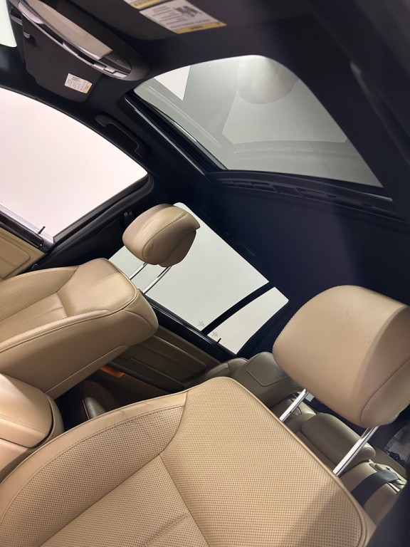 2012 Mercedes-Benz GL-Class Image 17