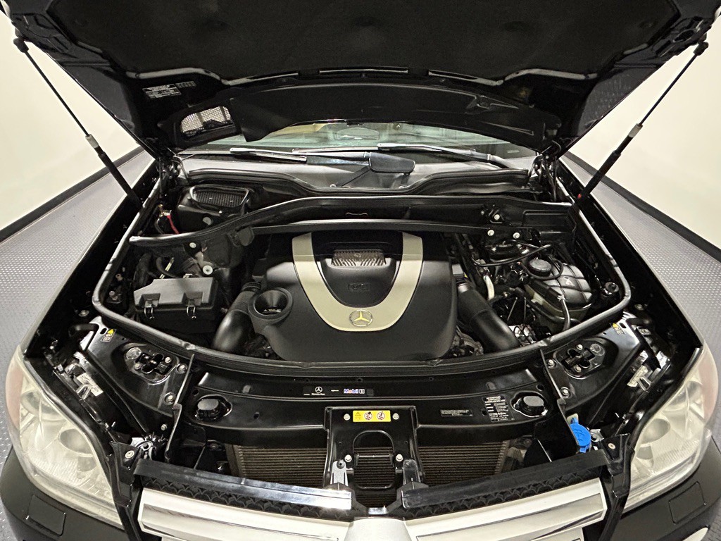 2012 Mercedes-Benz GL-Class Image 18