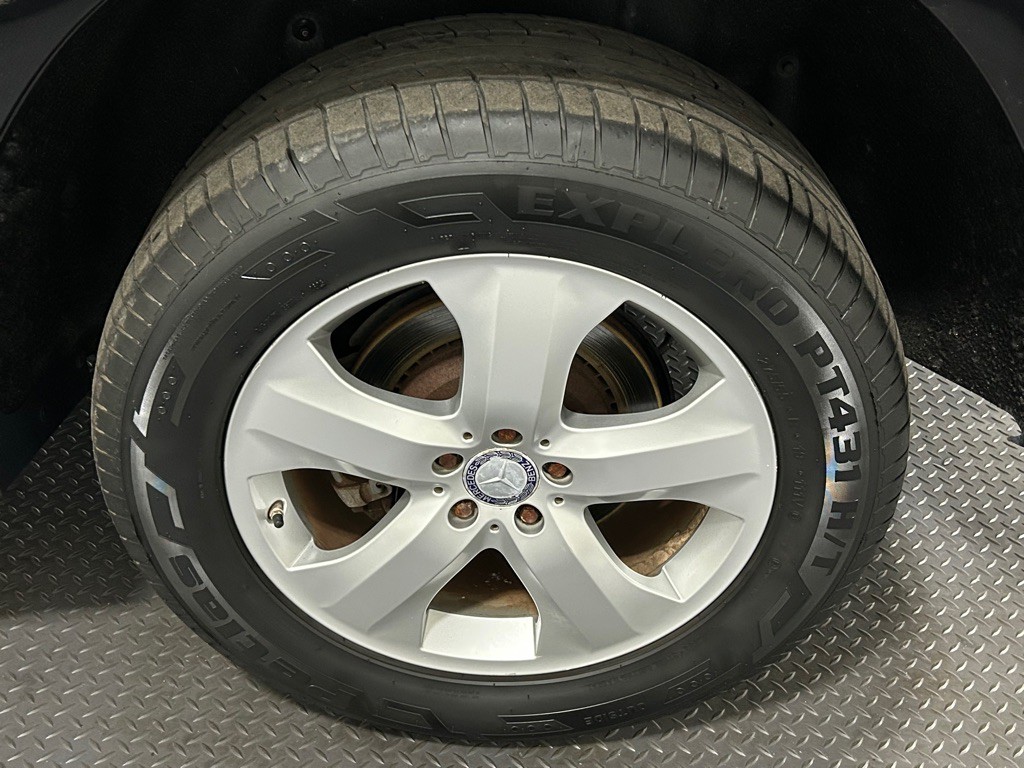 2012 Mercedes-Benz GL-Class Image 20