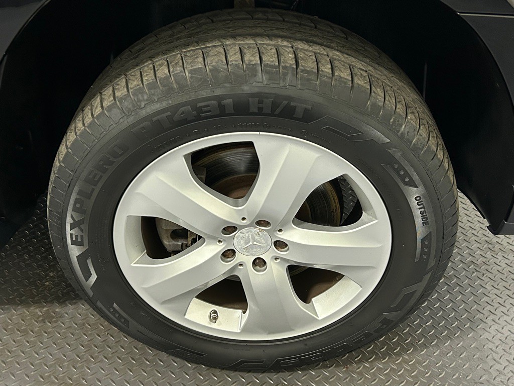 2012 Mercedes-Benz GL-Class Image 22