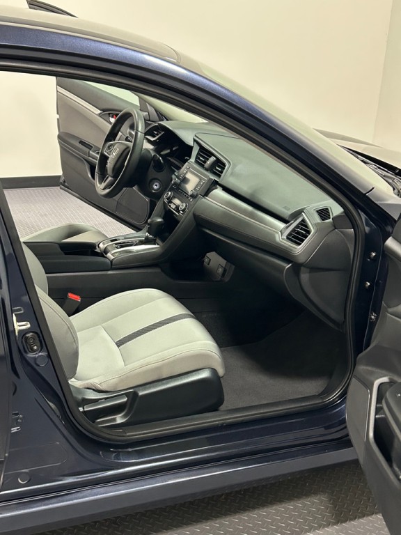 2016 Honda Civic Image 11