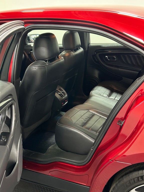 2013 Ford Taurus Image 9