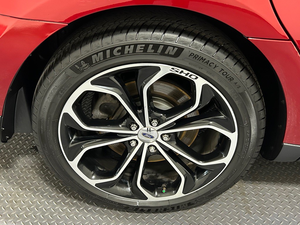 2013 Ford Taurus Image 19