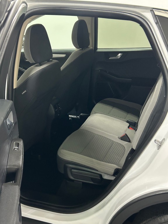 2020 Ford Escape Image 9