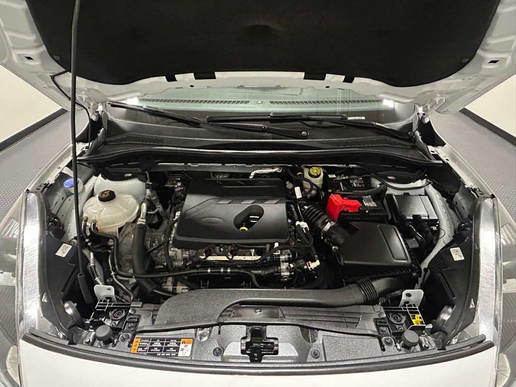 2020 Ford Escape Image 17