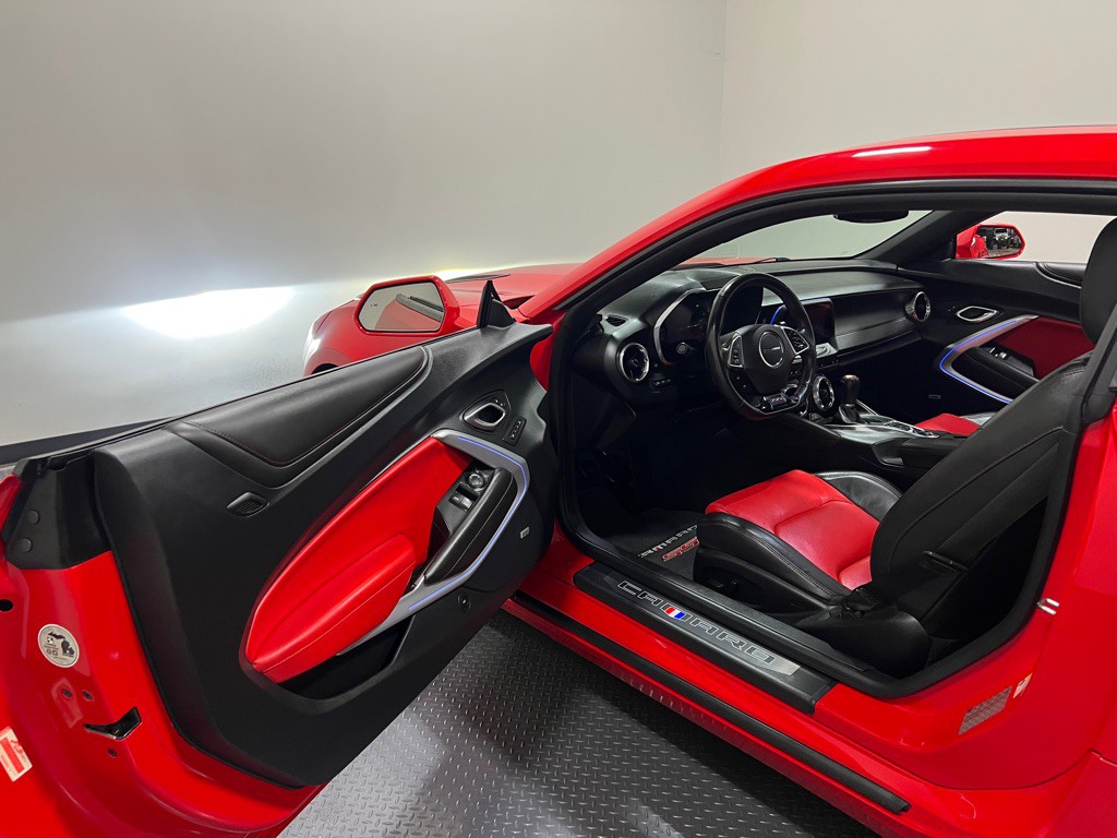 2018 Chevrolet Camaro Image 10