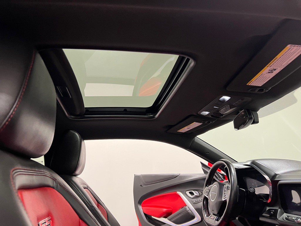 2018 Chevrolet Camaro Image 14