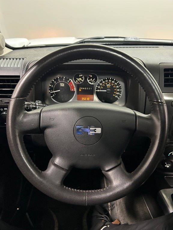 2009 HUMMER H3 Image 15