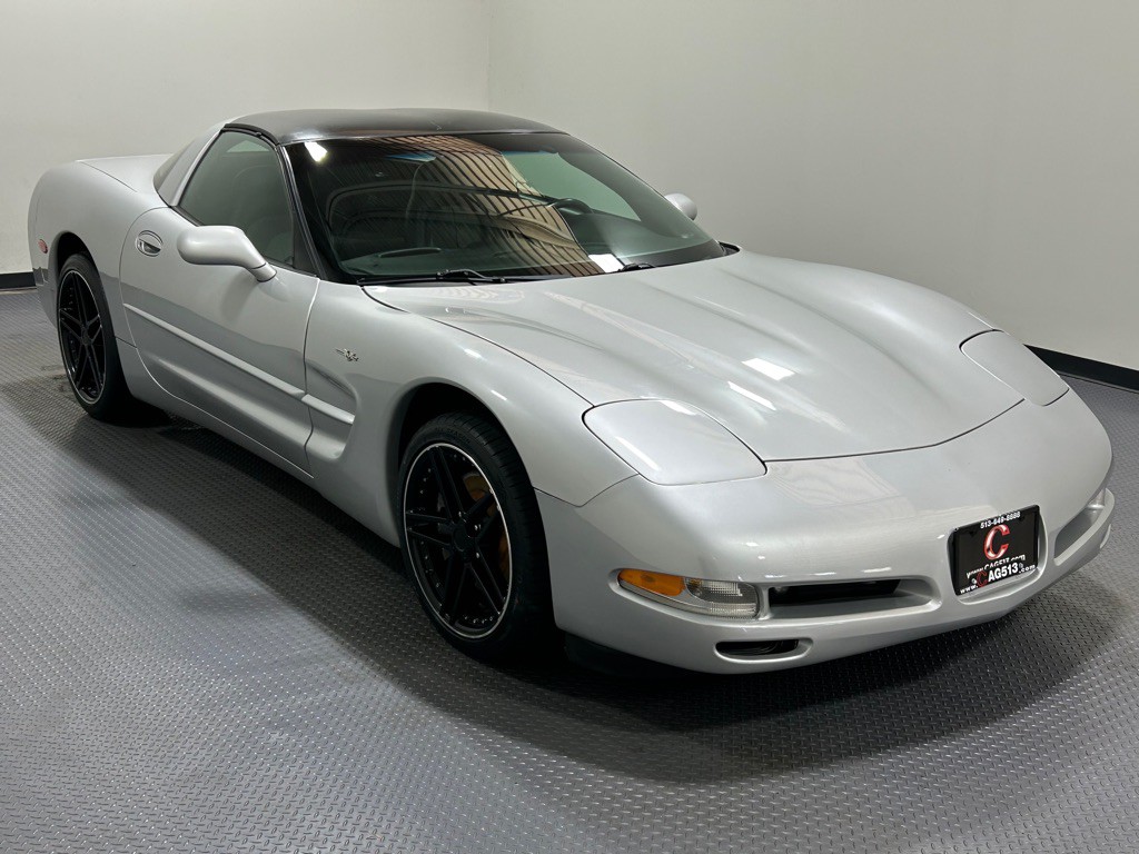 1998 Chevrolet Corvette Image 4