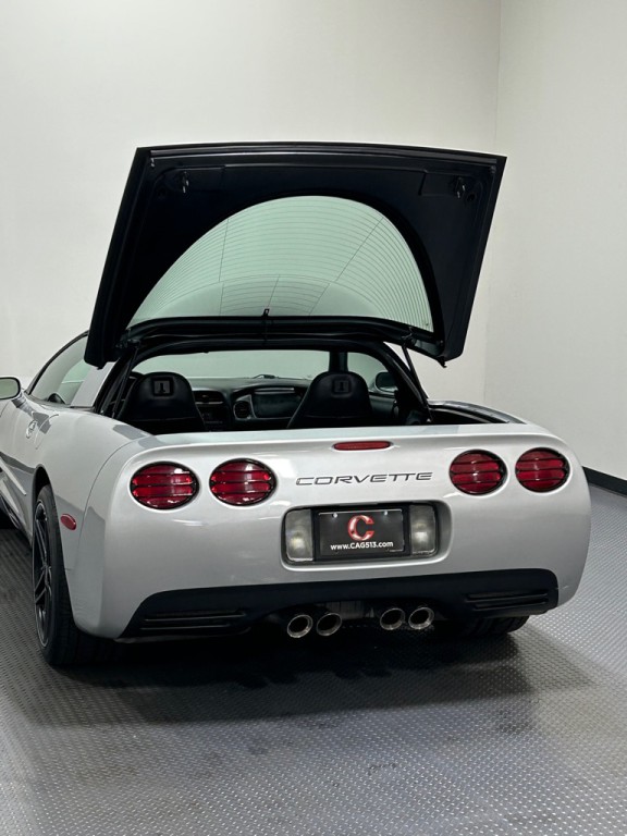 1998 Chevrolet Corvette Image 11
